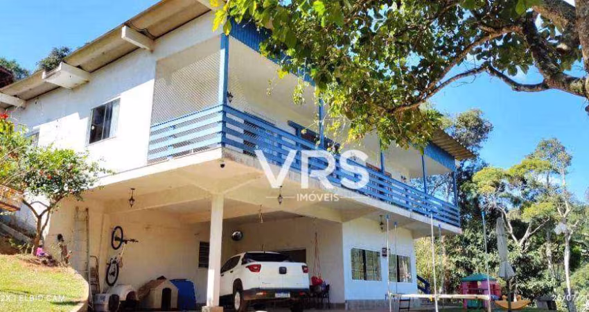 Casa com 4 dormitórios à venda, 196 m² por R$ 1.100.000,00 - Cascata do Imbuí - Teresópolis/RJ