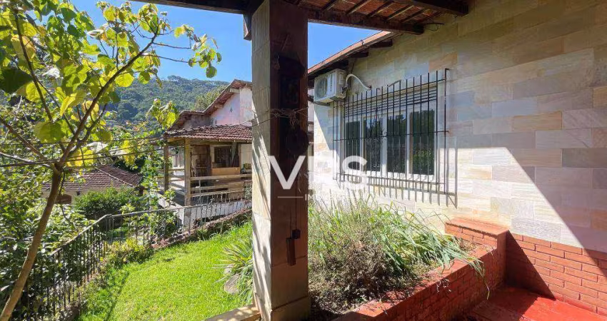Casa com 2 dormitórios à venda, 143 m² por R$ 490.000,00 - Alto - Teresópolis/RJ