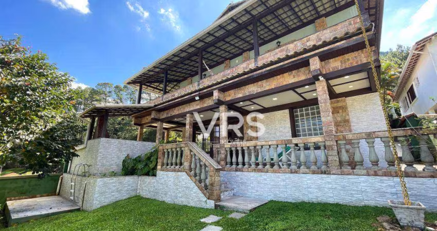 Casa com 4 dormitórios à venda, 315 m² por R$ 1.450.000,00 - Carlos Guinle - Teresópolis/RJ