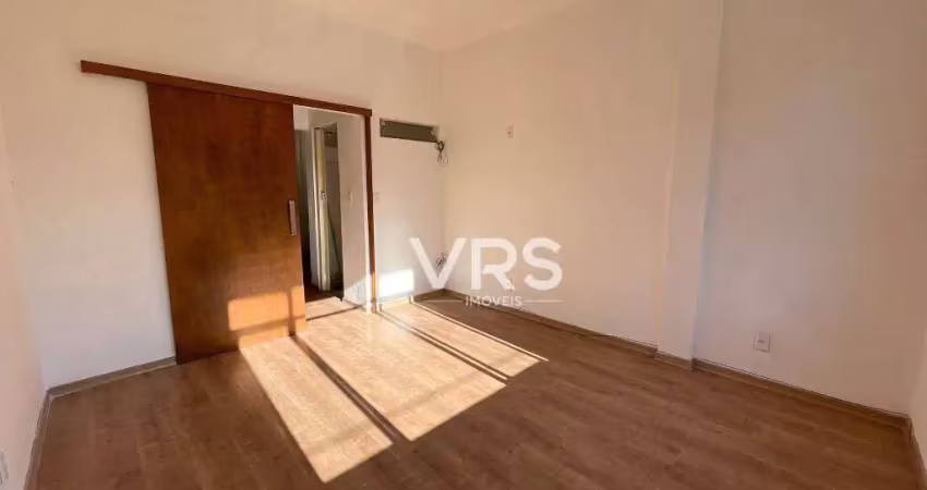Apartamento com 1 dormitório, 31 m² - venda por r$ 260.000,00 ou aluguel por r$ 1.656,62/mês - várzea - teresópolis/rj