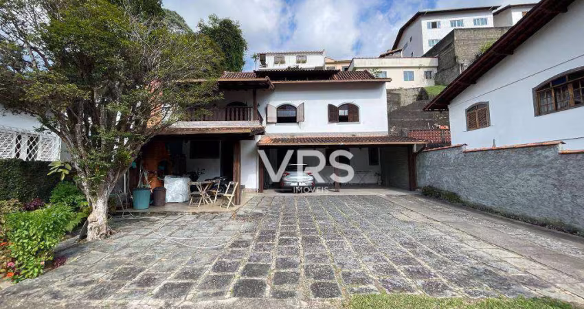 Casa com 3 dormitórios à venda, 238 m² por R$ 1.300.000,00 - Tijuca - Teresópolis/RJ