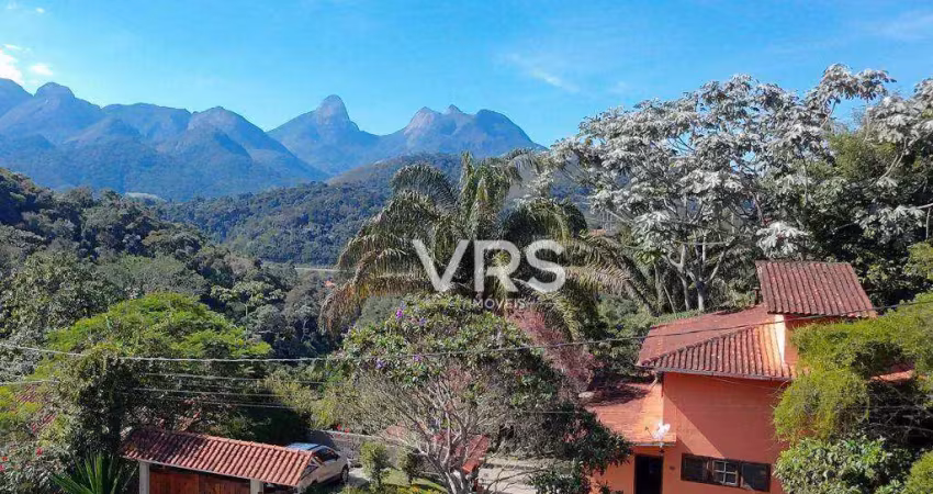 Casa com 4 dormitórios à venda, 169 m² por r$ 850.000,00 - albuquerque - teresópolis/rj