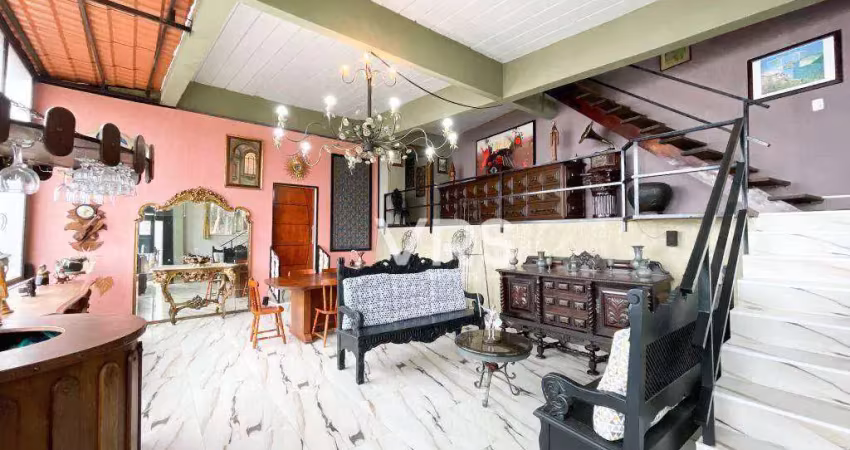 Casa com 4 dormitórios à venda, 375 m² por r$ 590.000,00 - parque do ingá - teresópolis/rj