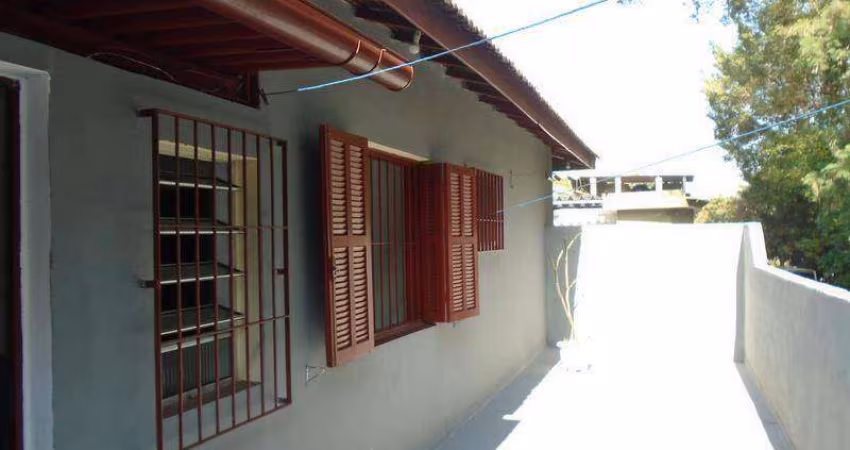 Sobrado com 4 dormitórios à venda, 140 m² por R$ 500.000,00 - Capão Redondo - São Paulo/SP