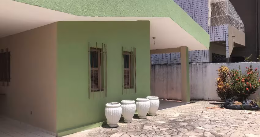 Compre Casa em Ponta Negra