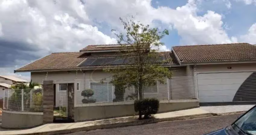 Casa com 3 quartos à venda na Rua Manuelito Casquel, Conjunto Habitacional Altos da Boa Vista, Avaré