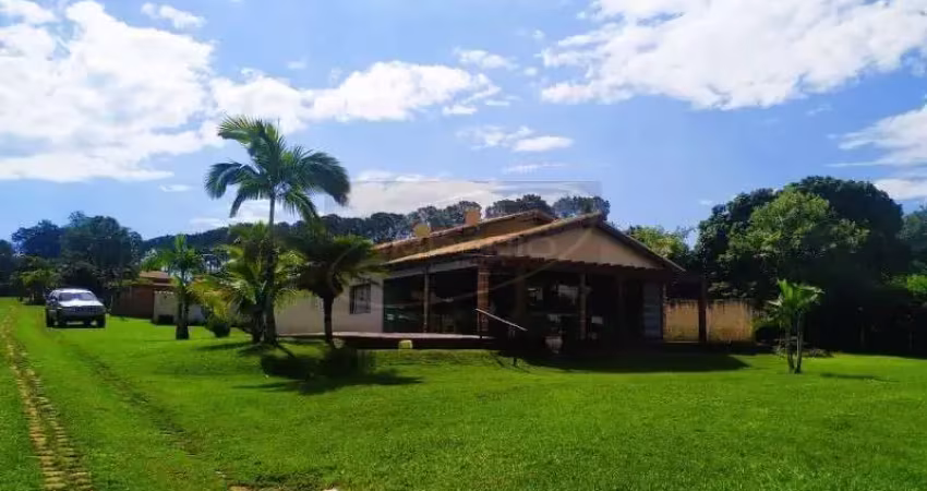 Casa em condomínio fechado com 3 quartos à venda na Rua Bastos Cruz, Água Branca, Avaré