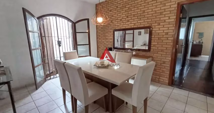 Casa com 3 quartos à venda na Cidade Salvador, Jacareí 