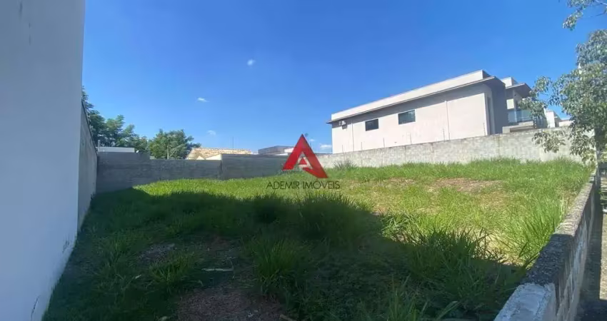 Terreno à venda no Loteamento Villa Branca, Jacareí 