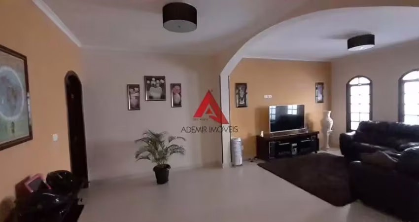 Casa com 3 quartos à venda no Parque Itamarati, Jacareí 