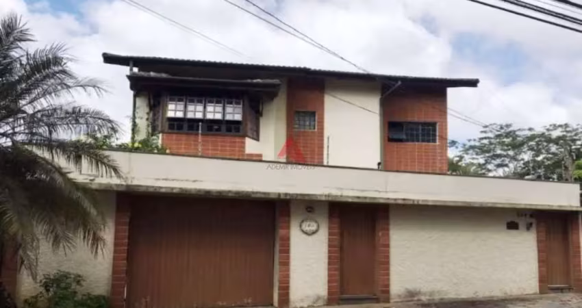 Casa com 3 quartos à venda na Cidade Jardim, Jacareí 