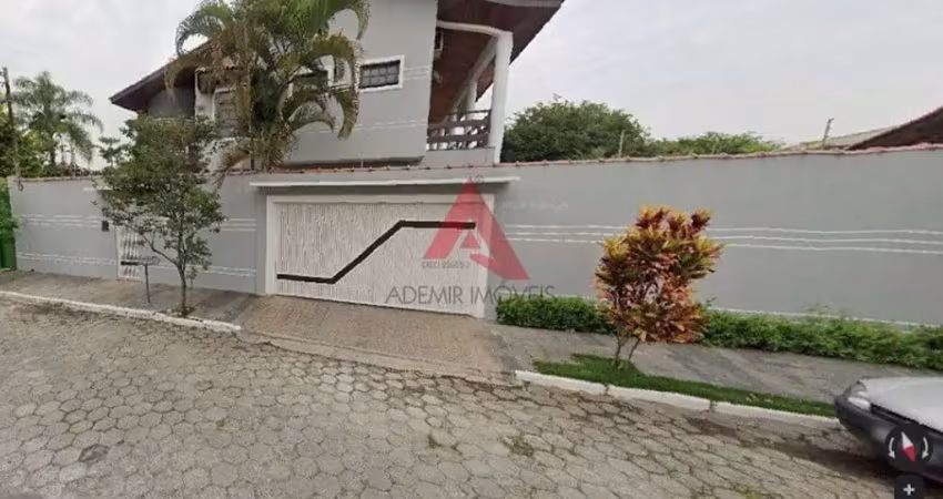 Casa com 3 quartos à venda no Jardim Santa Maria, Jacareí 