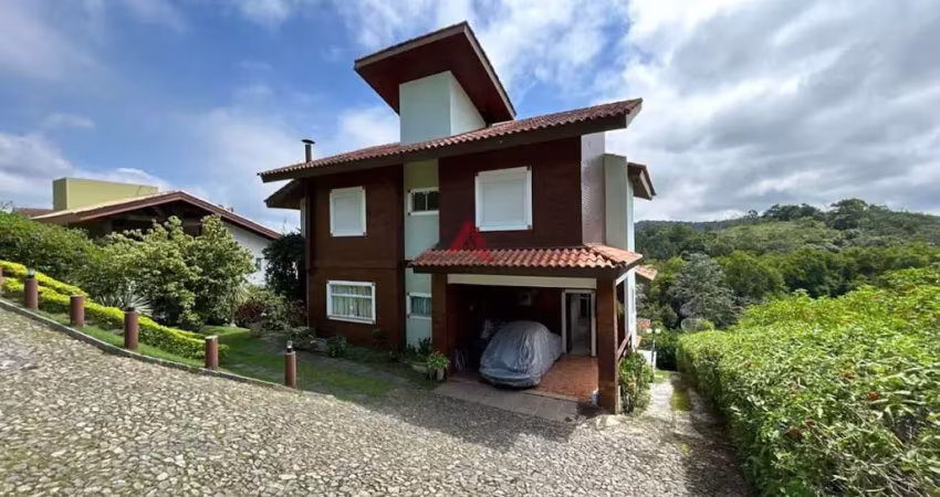 Casa em condomínio fechado com 5 quartos à venda em Itapema, Guararema 