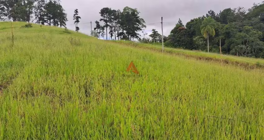Terreno à venda no Veraneio Ijal, Jacareí 