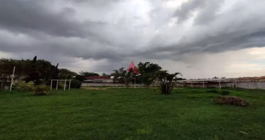 Terreno à venda no Jardim Jacinto, Jacareí 
