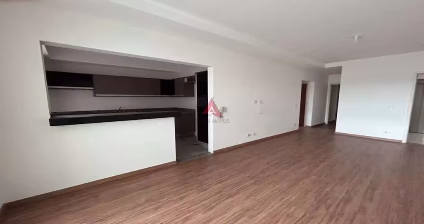 Apartamento com 3 quartos para alugar na Rua João Américo da Silva, 92, Centro, Jacareí