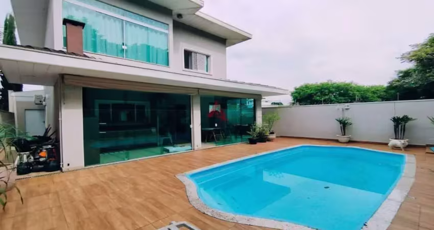 Casa em condomínio fechado com 3 quartos à venda no Jardim Crystal Park, Jacareí 