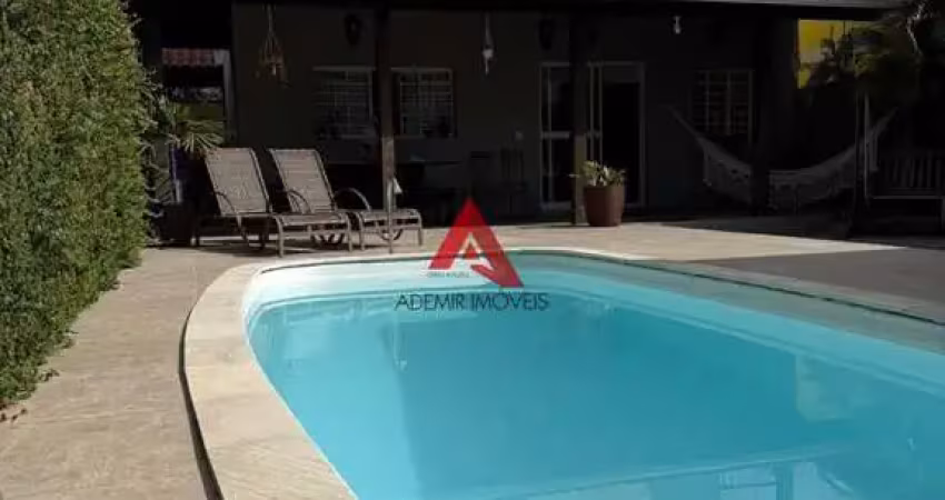 Casa com 2 quartos para alugar na Cidade Jardim, Jacareí 