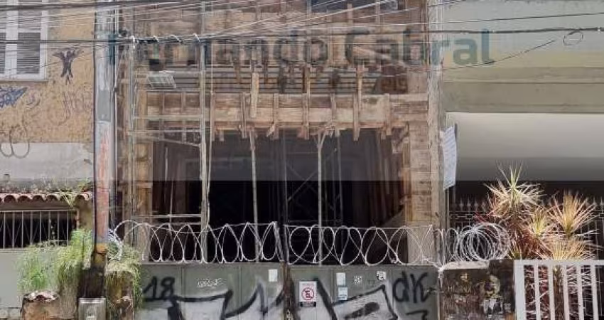 Loja comercial duplex para locação, 2º Quadra da Praia.