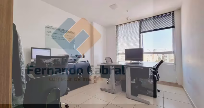 Sala comercial à venda em Santa Rosa, com vaga de garagem.