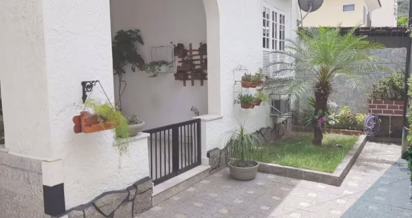 Casa com 4 quartos à venda no Pe Pequeno, Niterói 