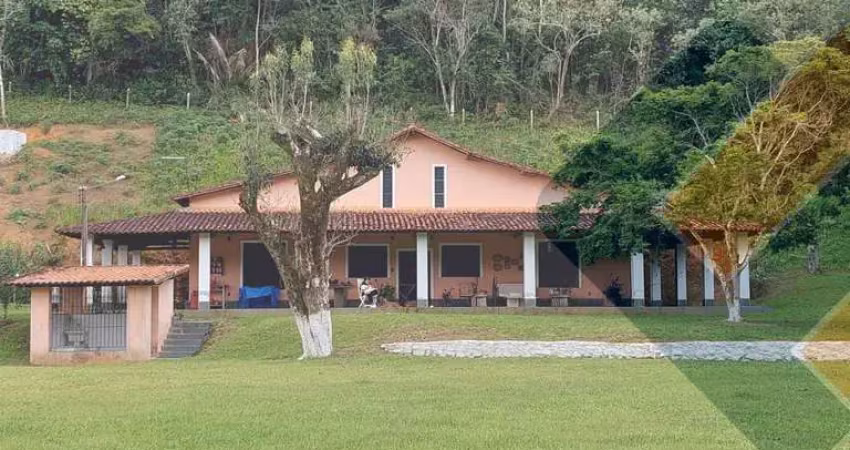 Venha conhecer esse incrível sítio à venda em guapimirim!