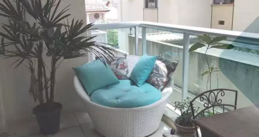 Apartamento à venda em São Francisco, Niterói-RJ: 2 quartos, 1 suíte, 1 sala, 1 banheiro, 1 vaga. Venha conferir!