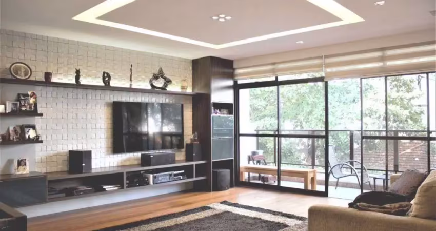Imperdível oportunidade: Apartamento de luxo com 4 quartos e 2 suítes em Icaraí, Niterói-RJ. 170m², 4 banheiros, 2 vagas de garagem.
