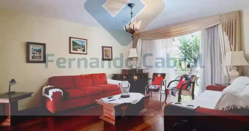 Espetacular casa à venda em niterói-rj, bairro vital brazil: 5 quartos, 2 suítes, 2 salas, 5 banheiros, 3 vagas, 492m². venha conferir!