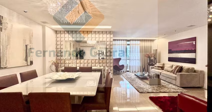 Oportunidade imperdível: Cobertura de luxo com 4 quartos e 4 vagas de garagem em Icaraí, Niterói-RJ - 300m².