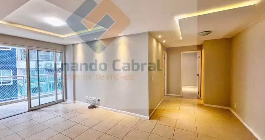 Apartamento à venda em Niterói-RJ, Vital Brazil: 2 quartos, 1 suíte, 2 banheiros, 1 vaga, 84m². Aproveite!