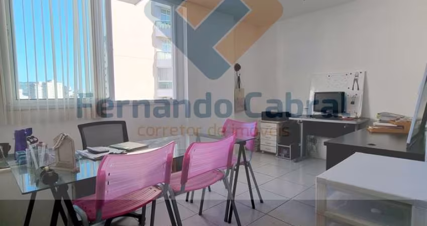 Sala comercial com 1 sala para alugar no Santa Rosa, Niterói 
