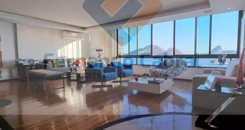 Apartamento de luxo à venda na praia de icaraí, com uma vista deslumbrante da praia e do rio.