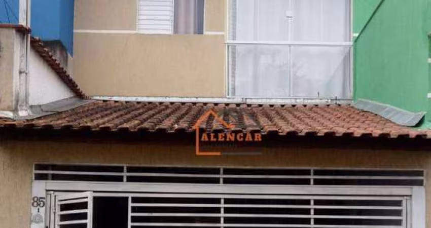 Sobrado com 3 dormitórios à venda, 93 m² por R$ 455.000,00 - Santo André - Santo André/SP