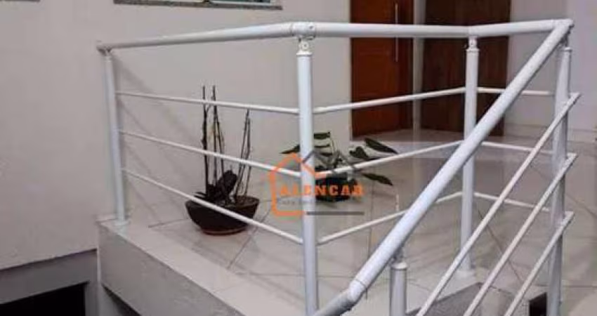 Apartamento com 2 dormitórios à venda, 52 m² por R$ 320.000,00 - Jardim Utinga - Santo André/SP