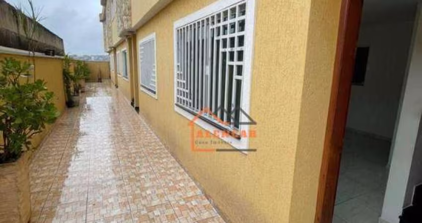 Sobrado com 2 dormitórios à venda, 63 m² por R$ 307.000,00 - Itaquera - São Paulo/SP