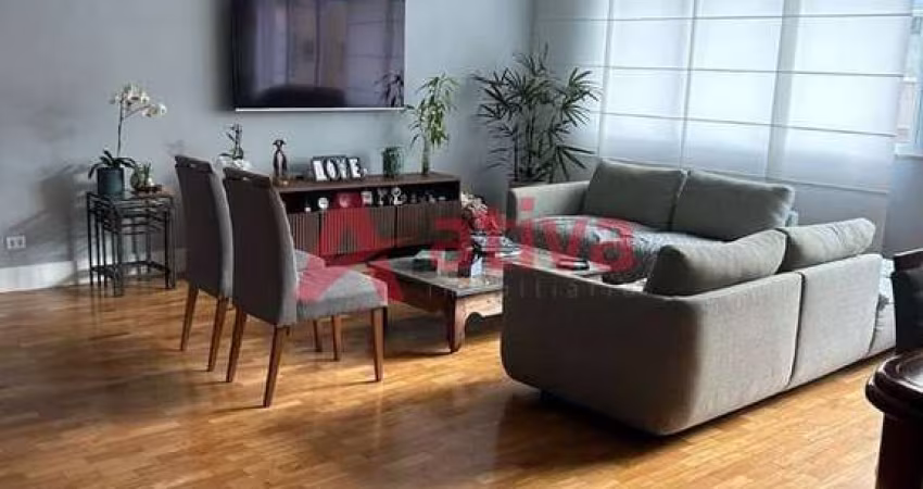 Apartamento com 3 quartos a venda em Copacabana