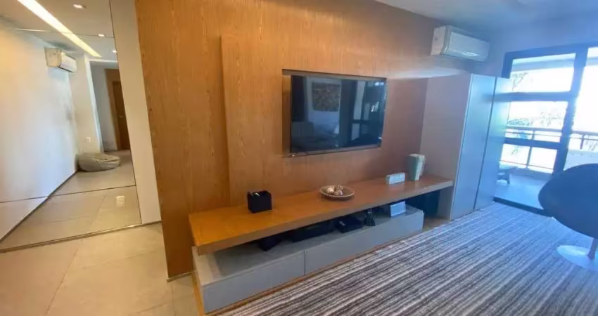 Apartamento mobiliado com 2 quartos para alugar no condomínio waterways - barra da tijuca - rio de janeiro
