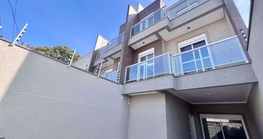 Sobrado novo de alto padrão aceita permuta até 80% do valor!! - com 03 quartos 03 vagas e terraço com hidomassagem e churrasqueira.