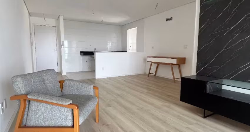 Belo apartamento na Vila Assunção com 3 quartos e 2 vagas.