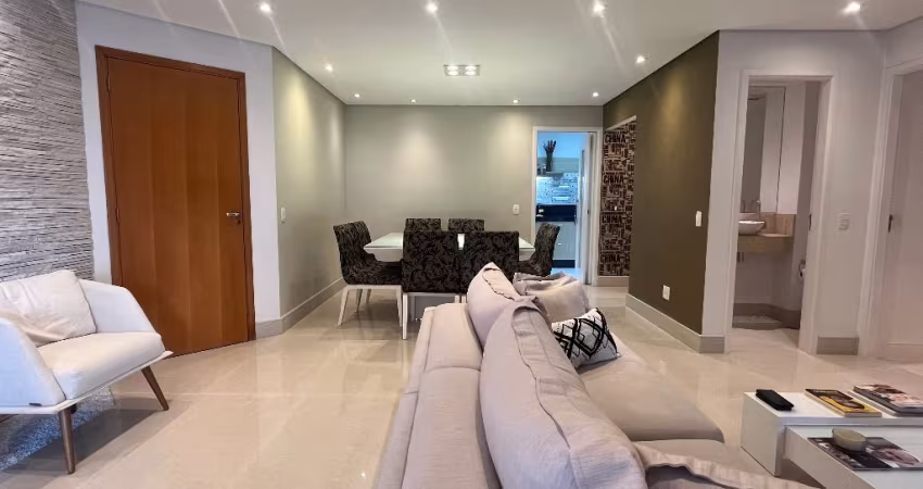 Lindo apartamento com 3 quartos e 3 vagas
