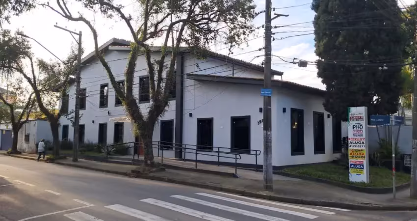 Salas comerciais próximas ao centro em imóvel comercial ao lado do sesc.