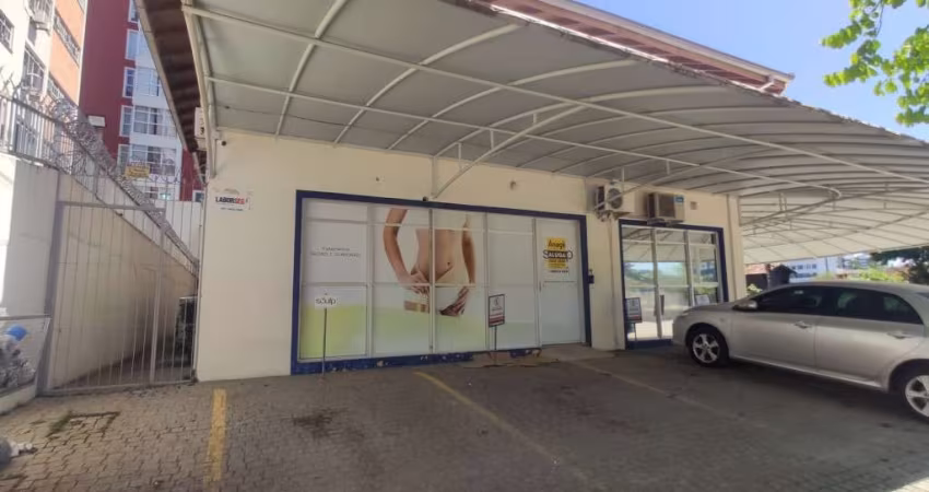 Sala para alugar, 52.80 m2 por R$2300.00  - Anita Garibaldi - Joinville/SC