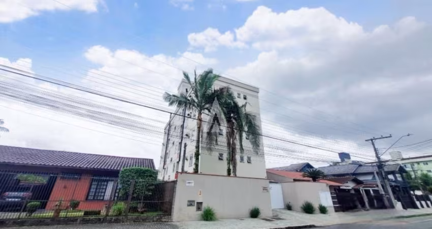 Apartamento mobiliado, com 2 dormitorios, 1 sendo suite, cozinha com armários, sala de esta, bwc social, área de serviço