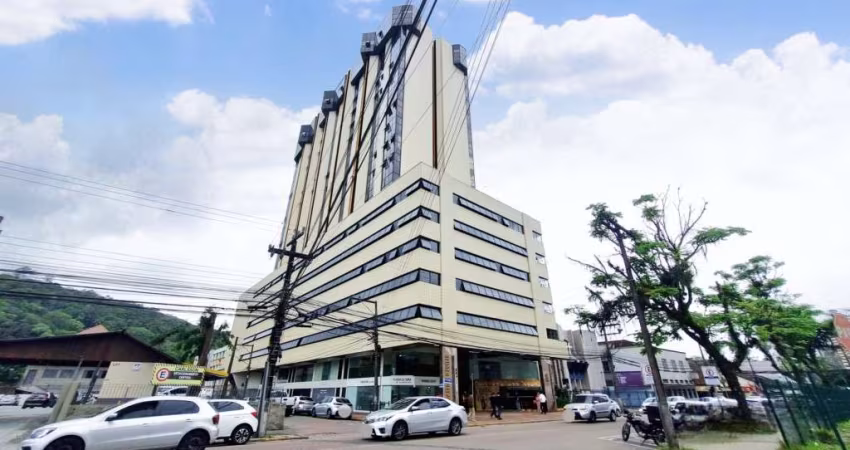 Sala para alugar, 33.11 m2 por R$1300.00  - Centro - Joinville/SC