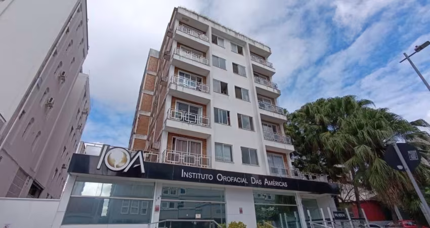 Apartamento com 1 quarto  para alugar, 50.00 m2 por R$1300.00  - Centro - Joinville/SC