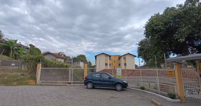 Apartamento com 3 quartos  para alugar, 60.46 m2 por R$1150.00  - Itaum - Joinville/SC