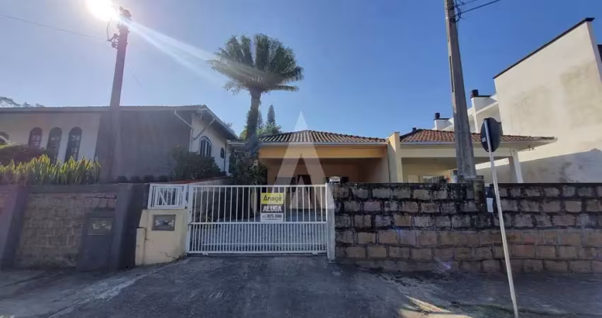 Casa residencial com 3 quartos  para alugar, 115.00 m2 por r$3000.00  - gloria - joinville/sc