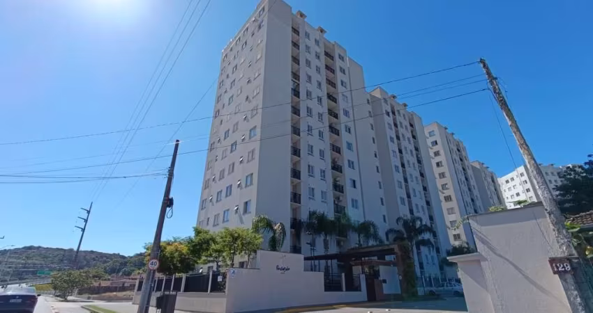 Apartamento com 2 quartos  para alugar, 54.67 m2 por R$2000.00  - Bucarein - Joinville/SC