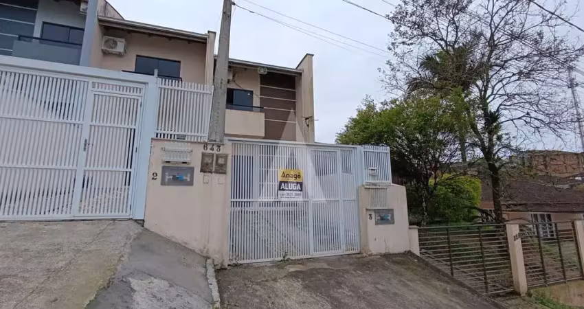 Casa residencial com 2 quartos  para alugar, 73.01 m2 por r$2200.00  - petropolis - joinville/sc